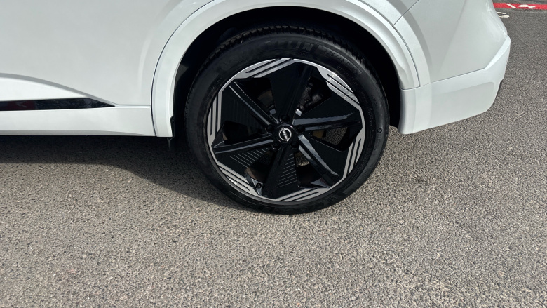 Nissan Qashqai 1.3 DiG-T MH 158 N-Design 5dr Xtronic Petrol Hatchback